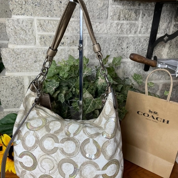 COACH Op Art Hobo - Picture 8 of 15